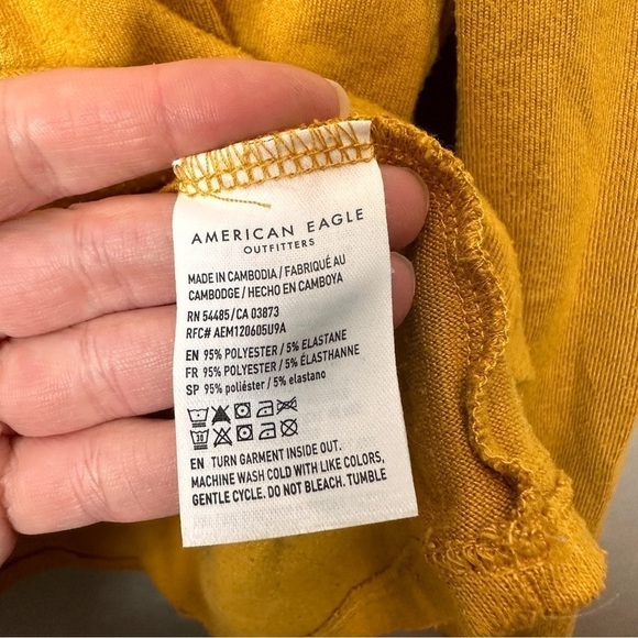 American Eagle Gold crewneck tshirt - Picture 4 of 5